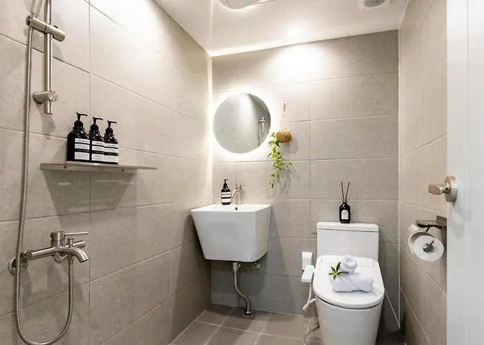 Hyehwa Station 5min , Private 2br *